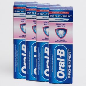 Oral B Pro Expert Sensitive & Whitening Toothpaste (4 x 75ml)